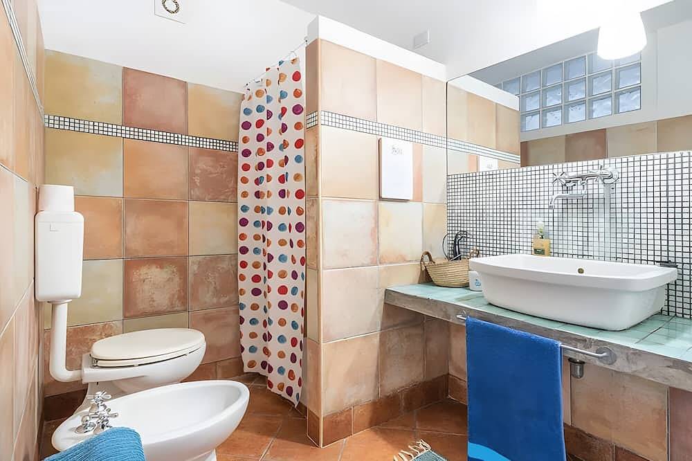 Apartamento entero, Apartamento 'La Luna Sulla Duna' con vistas al mar, terraza privada y aire acondicionado in Playa de Porto Pino, Porto Pino