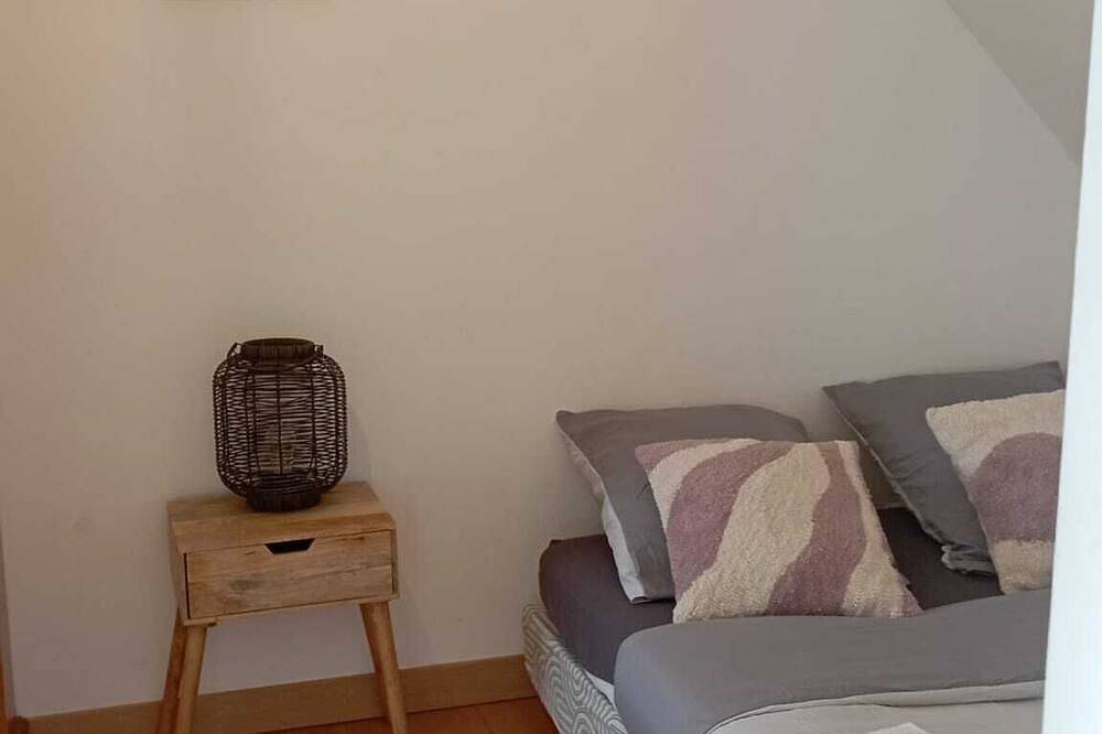 Apartamento entero, F2 Duplex Proche du Centre Avec Parking Privé in Beauvais, Río Oise