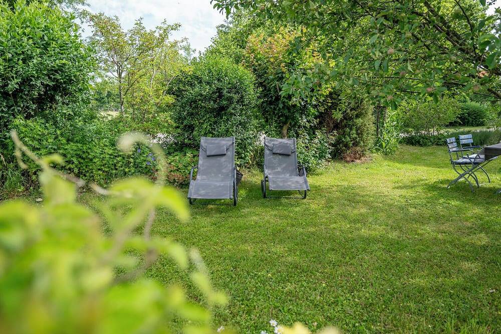Ganze Wohnung, Am Allgäu-Radweg, ruhiges Apartment, mit Fahrradgarage in Bayerisch Schwaben