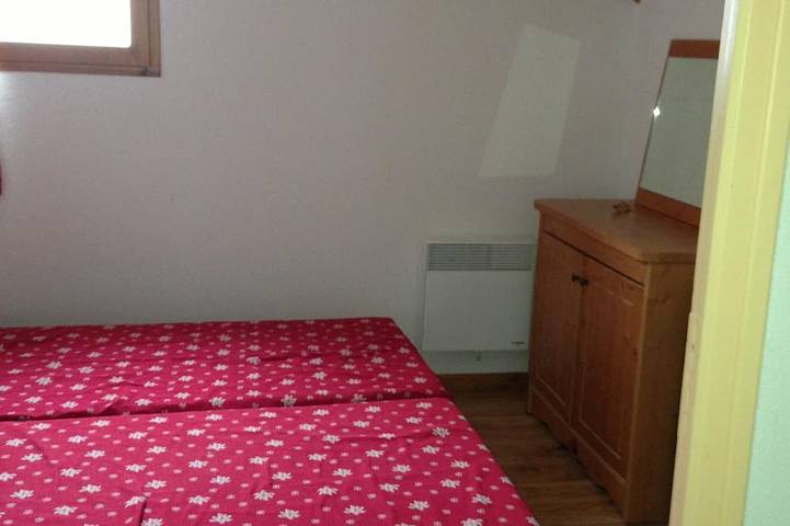Appartement entier, Location duplex 6-8 P Puy St Vincent 1800 in Puy-Saint-Vincent, Parc national des Écrins