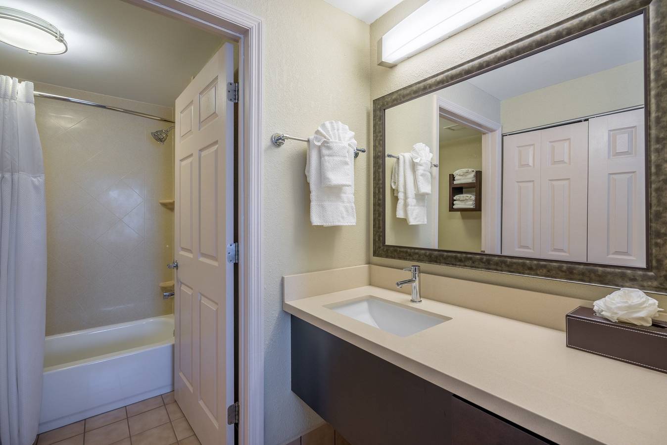 Estudio entero, Staybridge Wilmington-Brandywine Valley in Municipio de Concord, Pensilvania