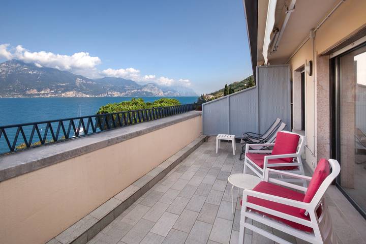 Ferienwohnung für 4 Personen, mit Balkon und Terrasse sowie Seeblick in Torri del Benaco - 3