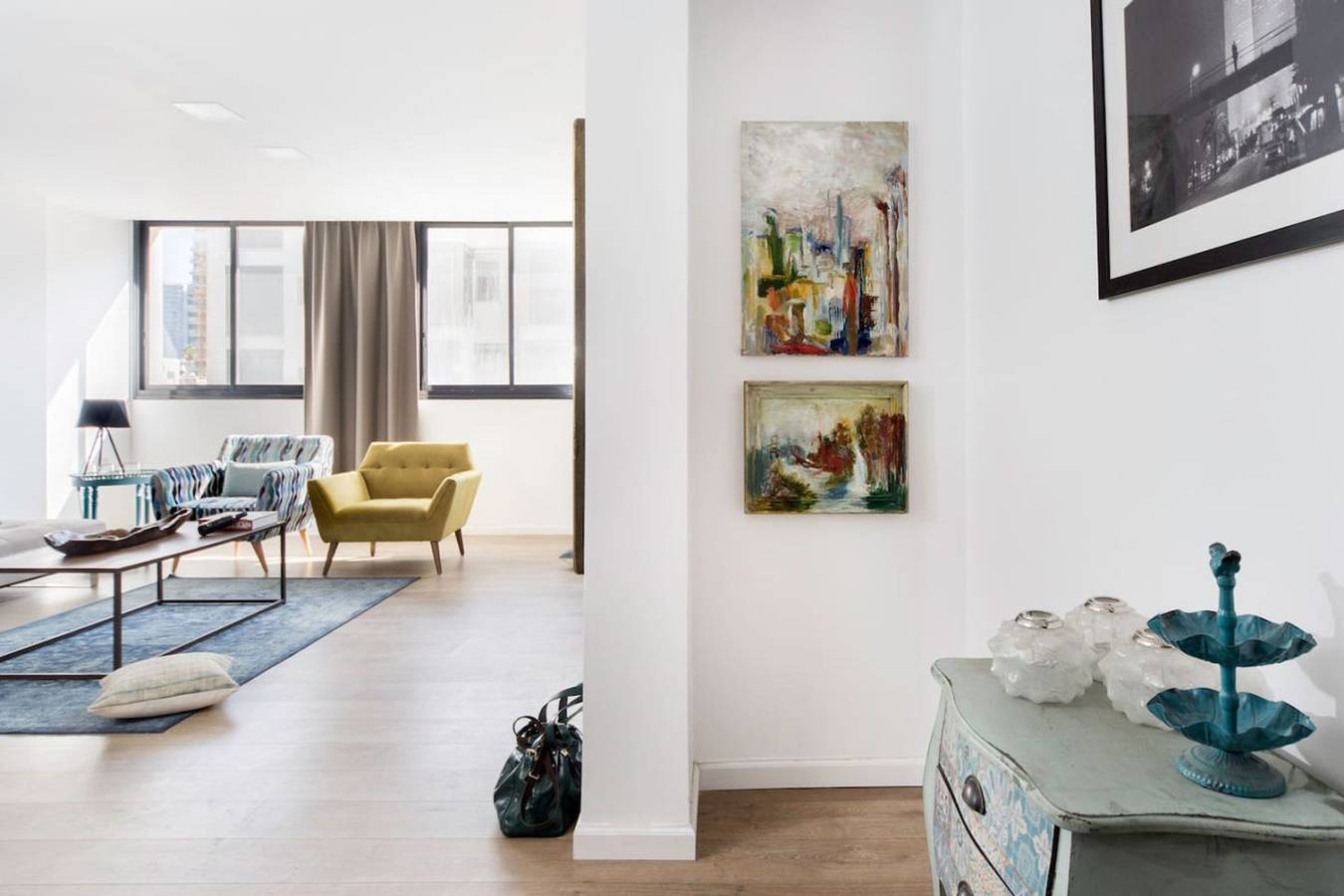 Entire apartment, Stylish Spacious 3Br Apartment 5min From the Beach in Tel Aviv, Tel Aviv District