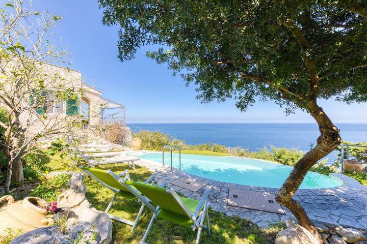 Casa vacanza per 6 persone, con giardino e sauna nonché idromassaggio, con animali domestici a Gagliano del Capo