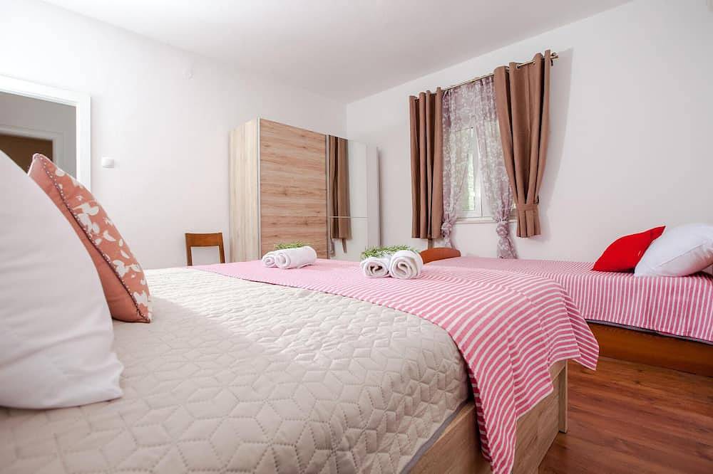 Amazing home in Seline in Starigrad, Zadar