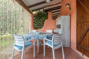 Gîte pour 2 personnes, avec terrasse à Cannigione