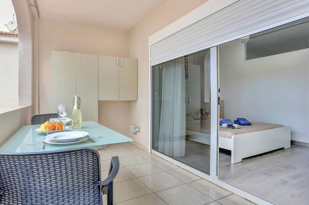 Apartamento entero, Little Gem, Panoramic Balcony, Pool, Wifi in Chayofa, Arona 