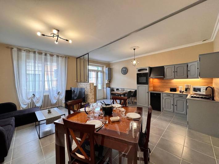 Location de vacances pour 5 personnes, avec terrasse à Parigné-le-Pôlin - 2