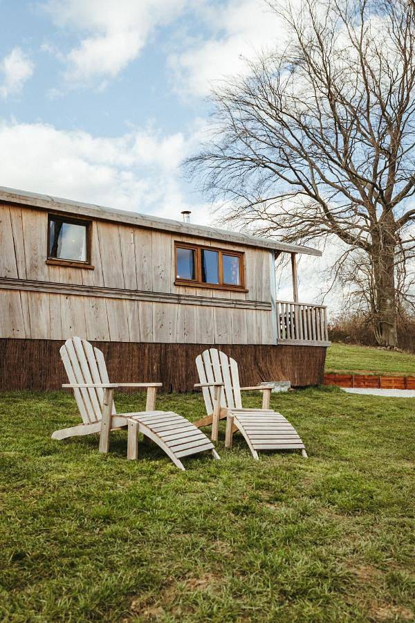 Gîte pour 2 personnes, avec vue et jardin à Mettet - 2