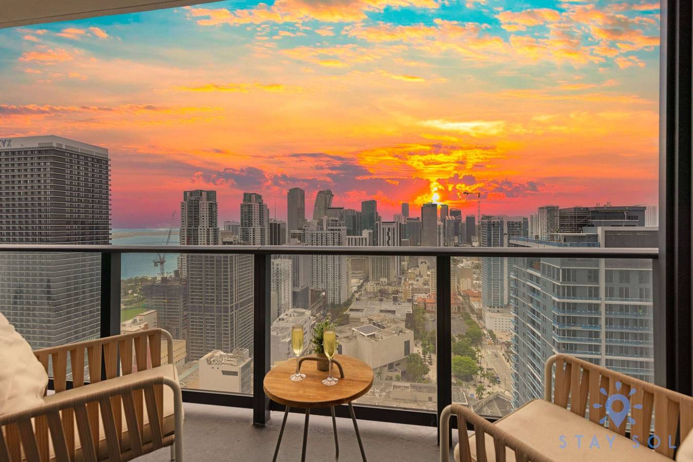 Entire studio, Stylish Studio - Amazing Amenities   Pool in Miami, Florida