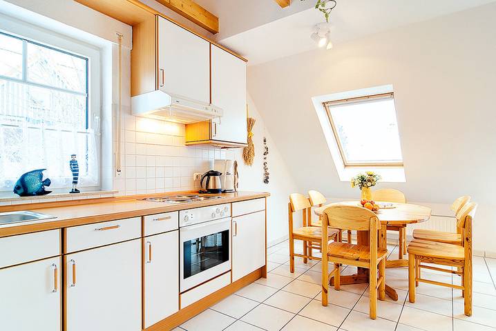 Ferienwohnung für 6 Personen, mit Balkon in Zingst - 4