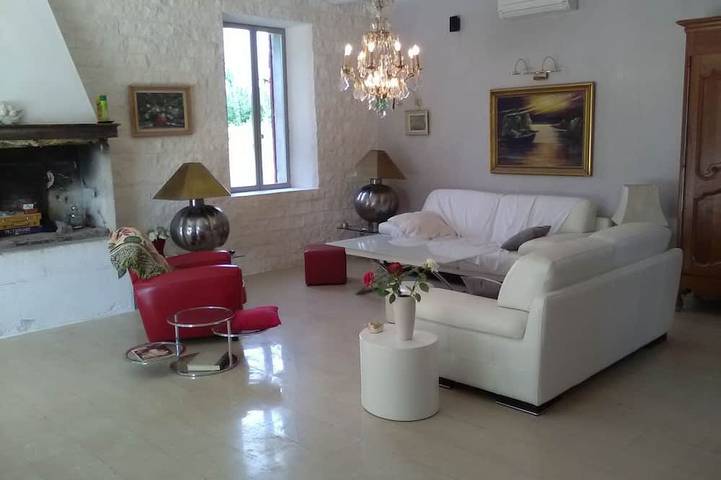 Gîte pour 8 personnes, avec jardin à Cabannes - 3