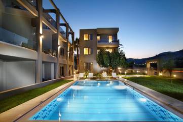 Cottage pour 2 personnes, avec vue et jardin ainsi que piscine et bassin pour enfant dans Georgioupoli