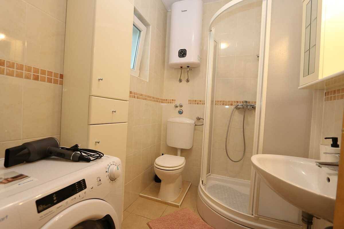 Apartamento entero, Apartment Nina (97011-A1) in Silo (Krk), Krk (isla)