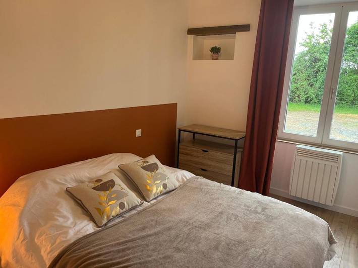 Location de vacances pour 6 personnes, avec jardin à Brette-les-Pins - 3