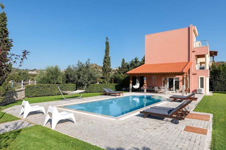 Villa für 8 Personen, mit Terrasse in Faliraki