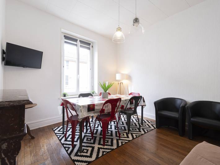 Gîte pour 6 personnes, avec balcon à Vittel - 4