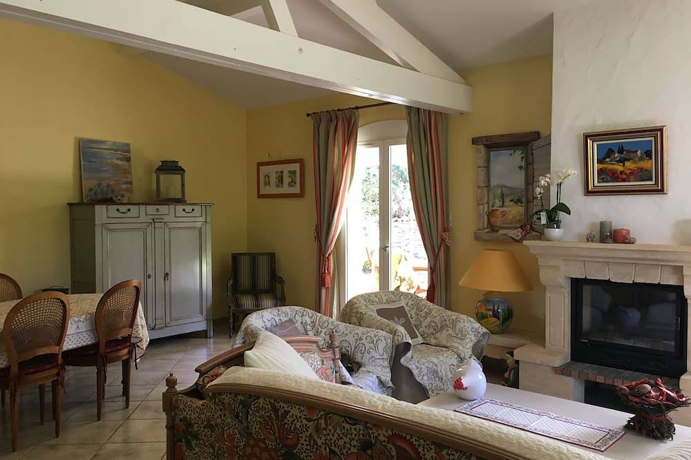 Nyons, charming villa in a green setting in Nyons, Nyons region