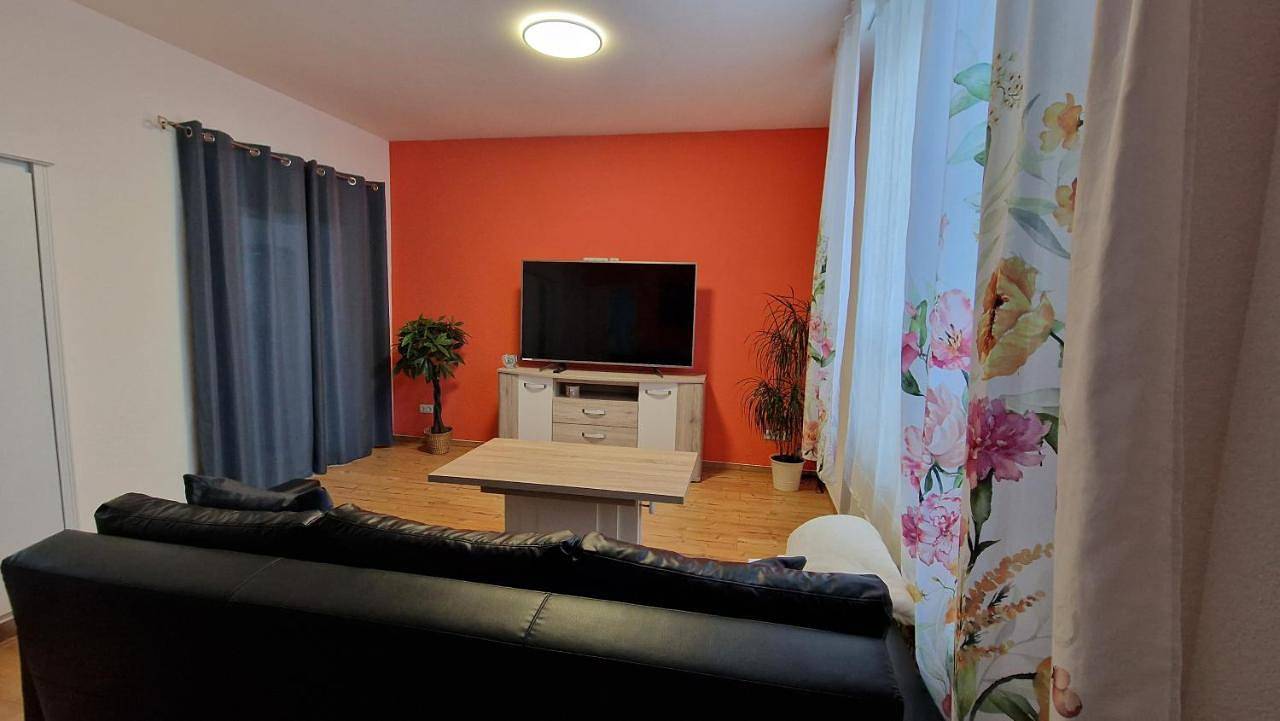 Ganze Wohnung, Familienfreundliche große Fewo Peter in Bärenstein bis 5 Personen in Bärenstein, Erzgebirge