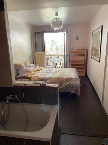 Chambre d’hôte pour 2 personnes, avec balcon à Aix-en-Provence