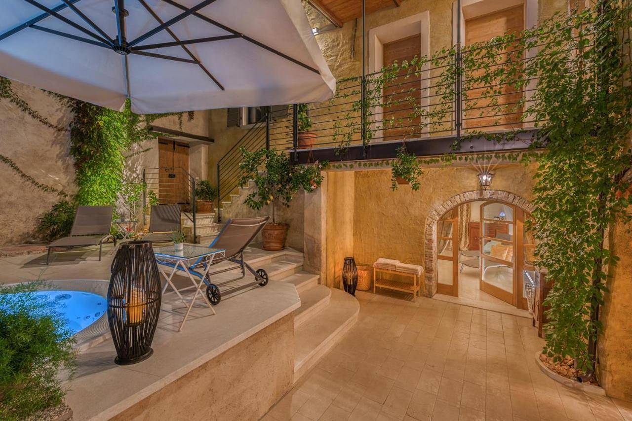 Corte Alma Spa and Luxury Home in Gargnano, Prealpi Gardesane