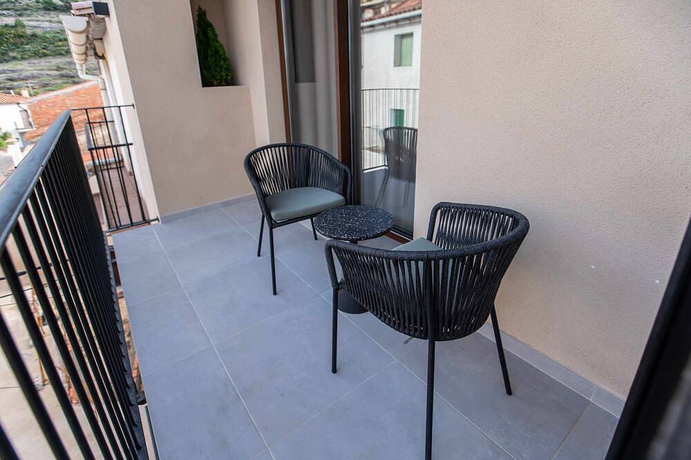 Entire apartment, Mocho-rural-home Lonja B in Beceite, Massis dels Ports