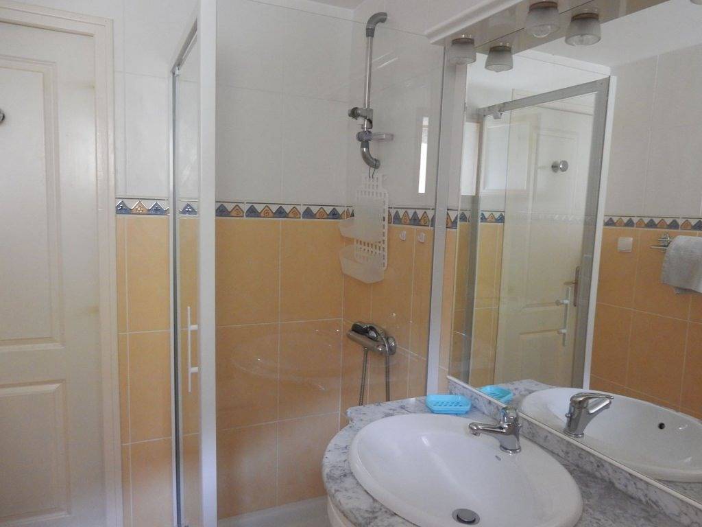 Appartement entier, Loue appartement T2, 3*, à Orlu in Orlu, Pyrénées