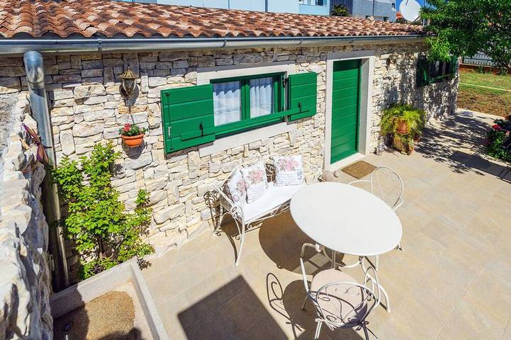 Gîte pour 4 personnes, avec jardin et terrasse