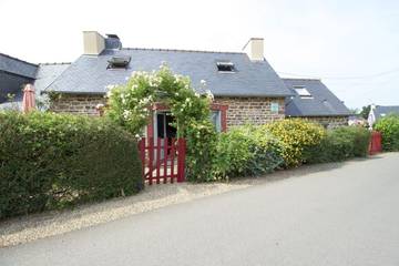 Gîte pour 3 Personnes dans Quemper-Guézennec, Cotes-d'Armor, Photo 1