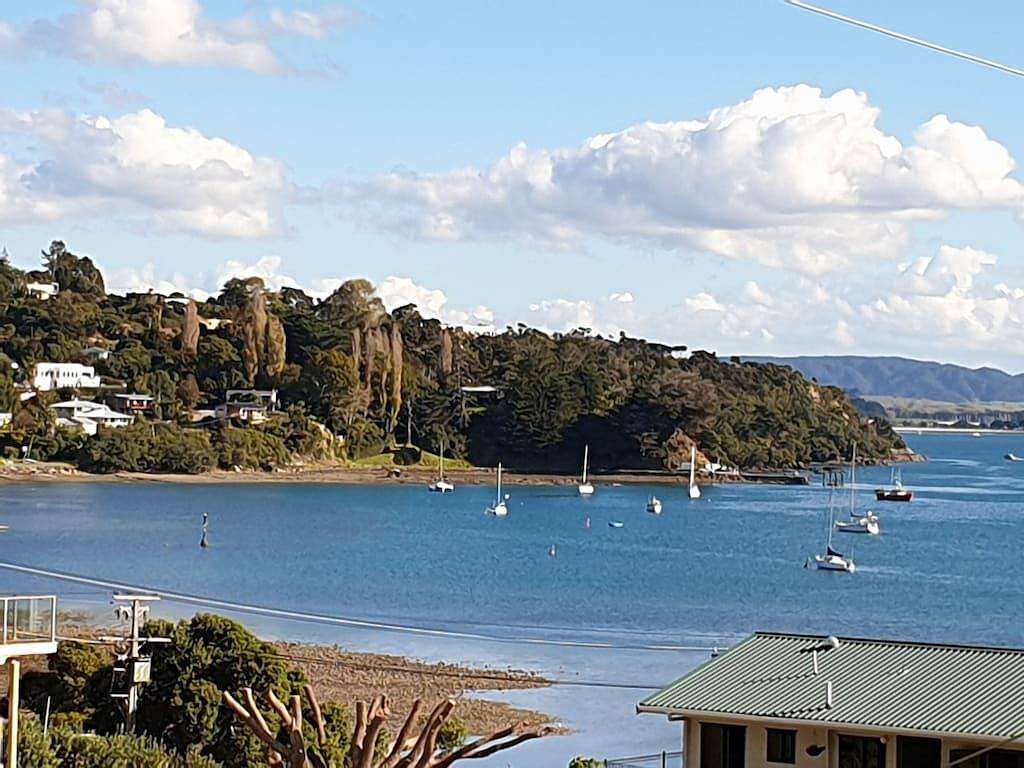 Buschkulisse, Privatsphäre und Blick auf die Bucht in Whangarei District