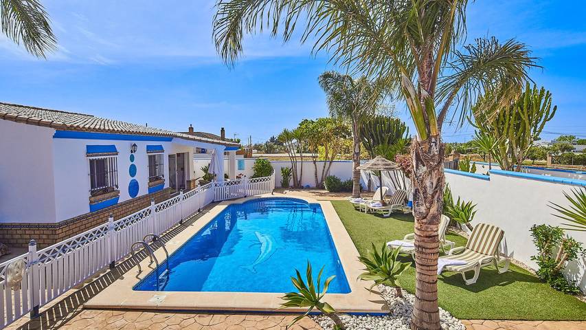 Villa pour 5 personnes, avec piscine et balcon/terrasse à Conil de la Frontera