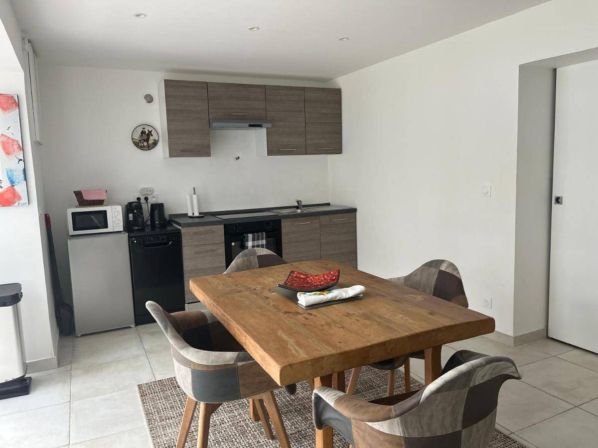 Appartement entier, One-Bedroom Apartment in Choisy-le-Roi, Val-de-Marne