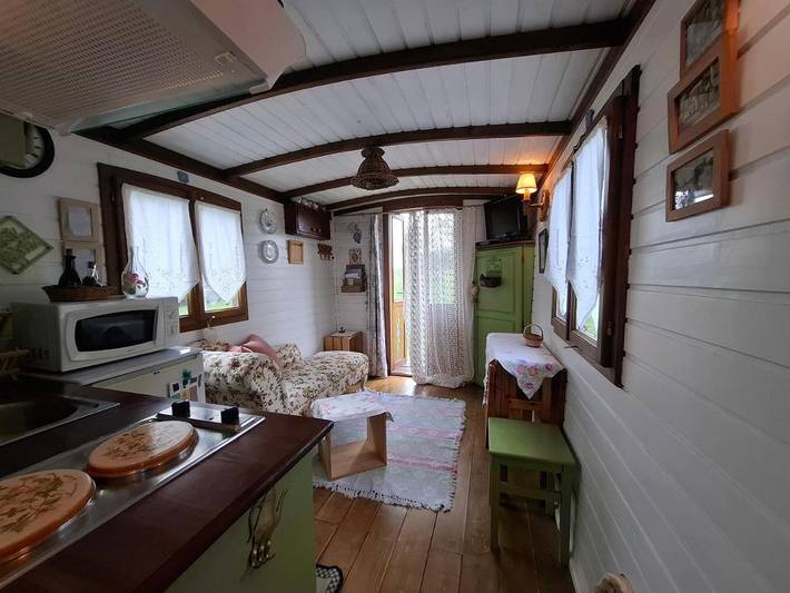 Location de vacances pour 2 personnes, avec piscine ainsi que jardin et jacuzzi à Sigalens - 4