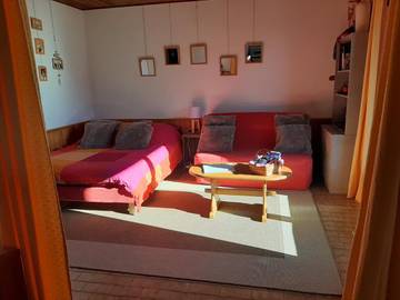 Gîte pour 4 personnes, avec terrasse et vue, animaux acceptés à Puy-Saint-Pierre