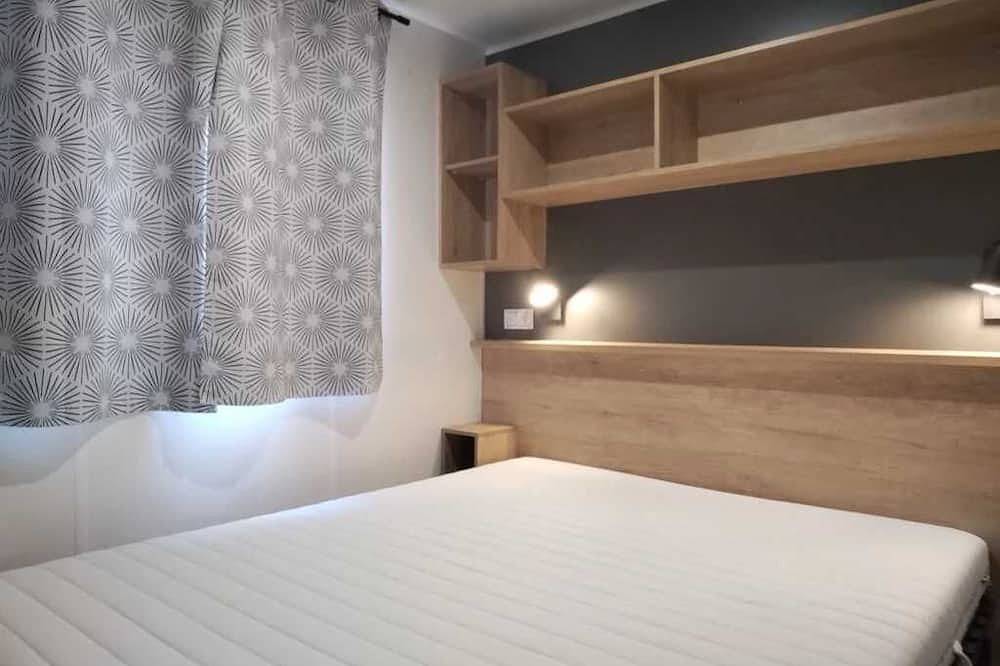 Camping 3 étoiles - Parc aquatique - ccb00ih in Calvisson, Région de Nîmes