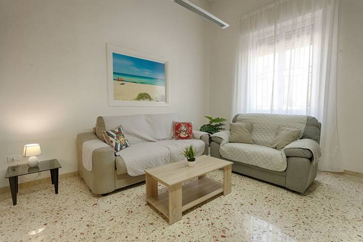 Entire apartment, Guesthost - La Rotonda Cozy Apartment in Marsala in Marsala, Trapani Province