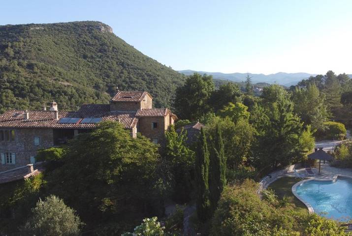 Chambre d’hôte pour 4 personnes, avec Terrasse et Jardin ainsi que Piscine et Sauna à Anduze