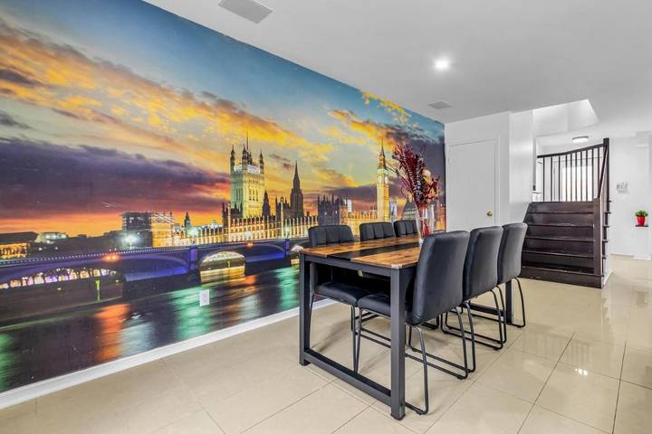 Location de vacances pour 12 personnes, avec terrasse, animaux acceptés à Montréal - 2