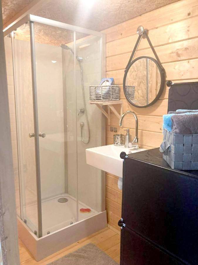 Charmant chalet à Cornillon-Confoux avec piscine partagée in Cornillon-Confoux, Côte méditerranéenne (France)