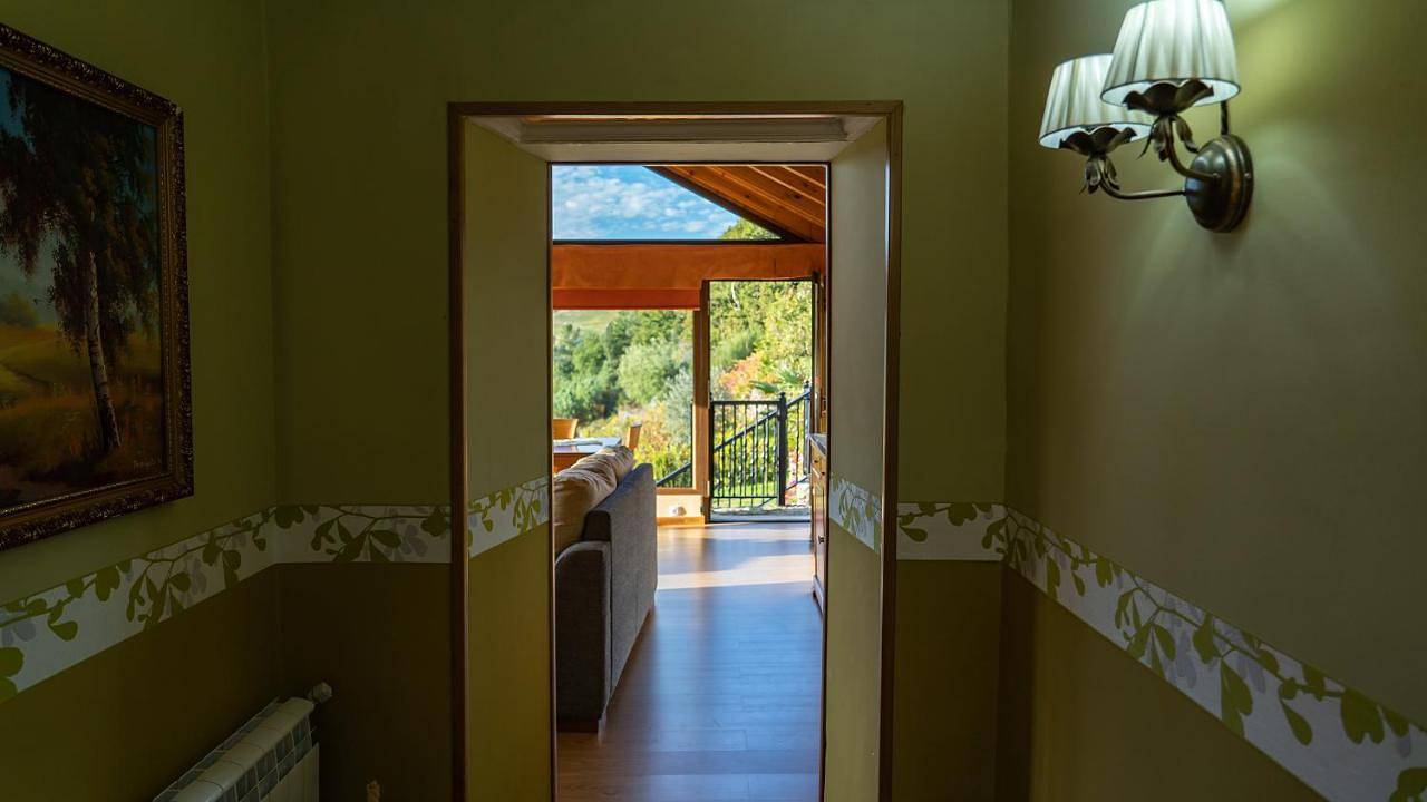 Four-Bedroom House in Saviñao, Reserva da Biosfera Ribeira Sacra e Serras do Oribio e Courel