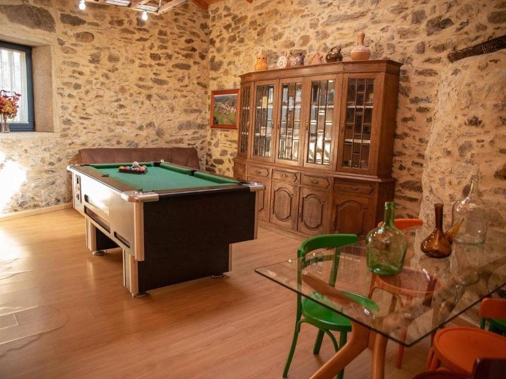 Holiday Home 'Fonte Do Barro' with Mountain Views, Private Pool & Optional Spa in Trazo, A Coruña eanangoddi