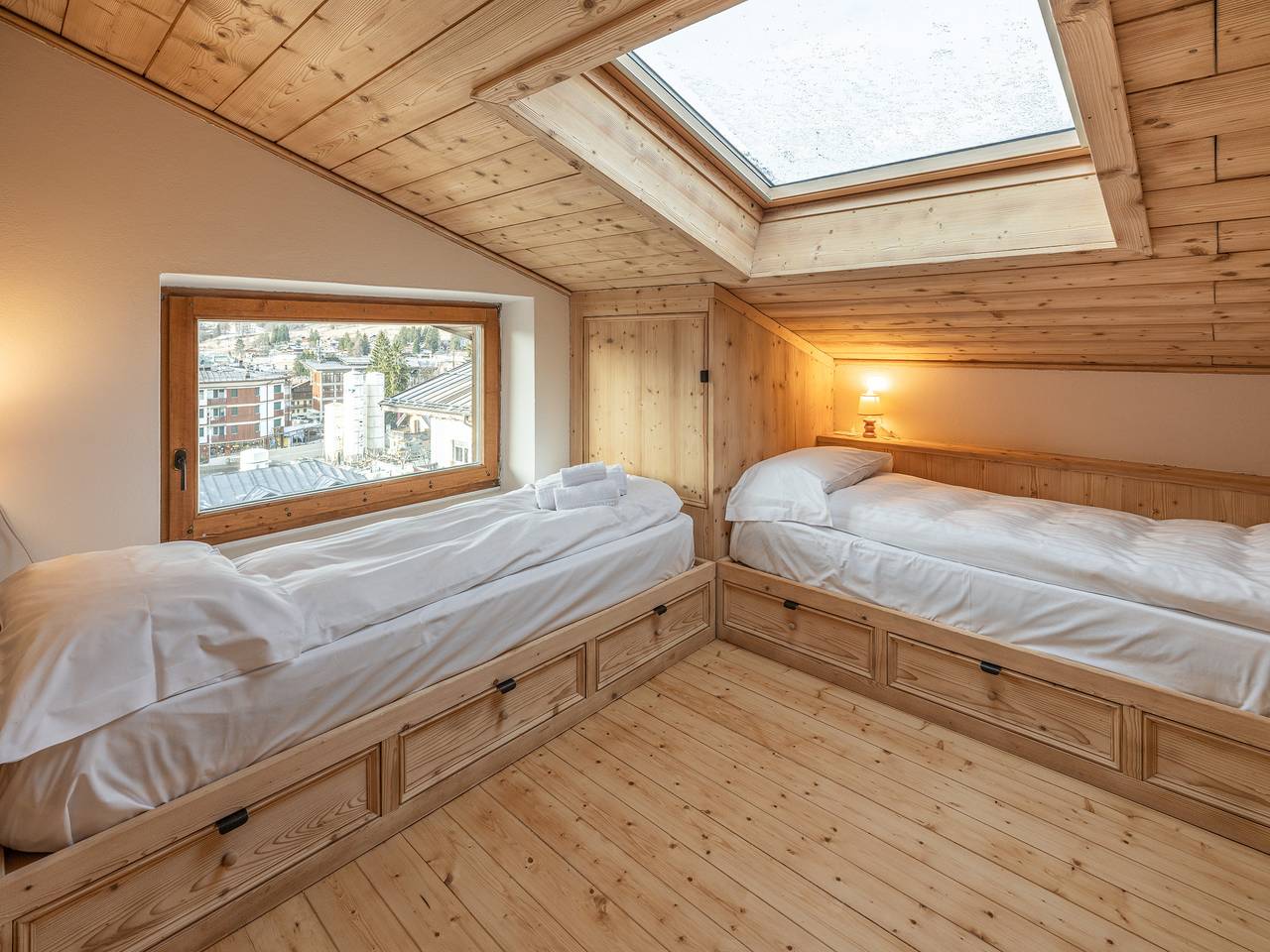 Entire apartment, Holiday apartment for 5 people with balcony in Cortina d'Ampezzo, Dolomiti Superski