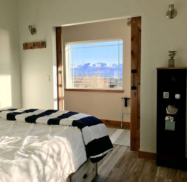 Ganze Wohnung, Loft on the Hill - In-town, Luxury, Big View! in Homer, Kenai Peninsula