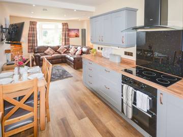 Holiday Rental for 6 People in Dalbeattie, Dumfries and Galloway, Photo 1