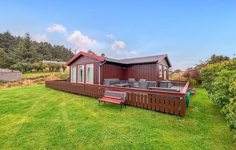 Ferienhaus für 6 Personen mit Terrasse in Farsund