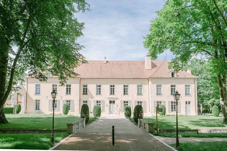 Château pour 15 personnes, avec jardin dans Saône-et-Loire