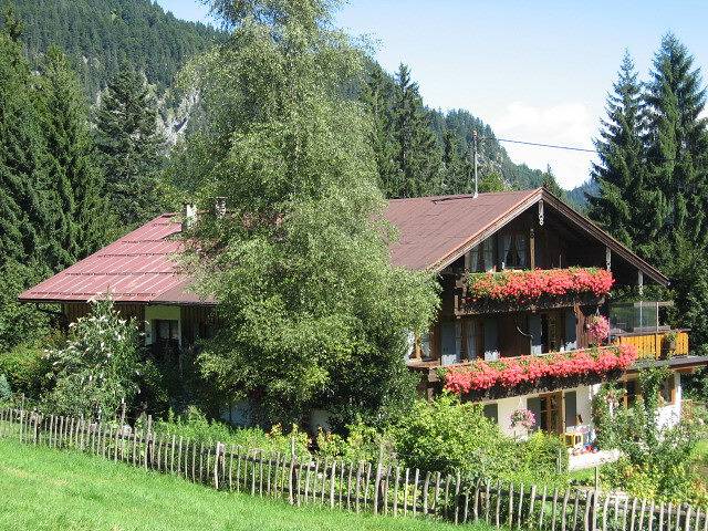 Ferienwohnung für 3 Personen, mit Terrasse und Garten in Oberstdorf - 4