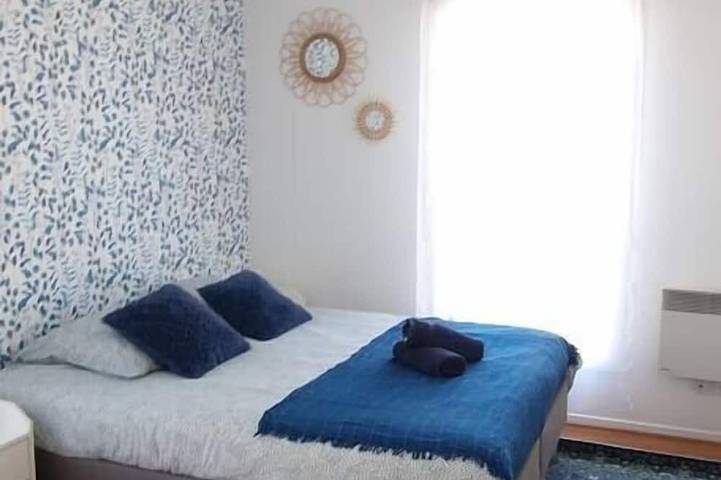Ganze Wohnung, Le Royal Condo, 13 P, Wifi & Parking à Disneyland in Chessy, Seine-et-Marne
