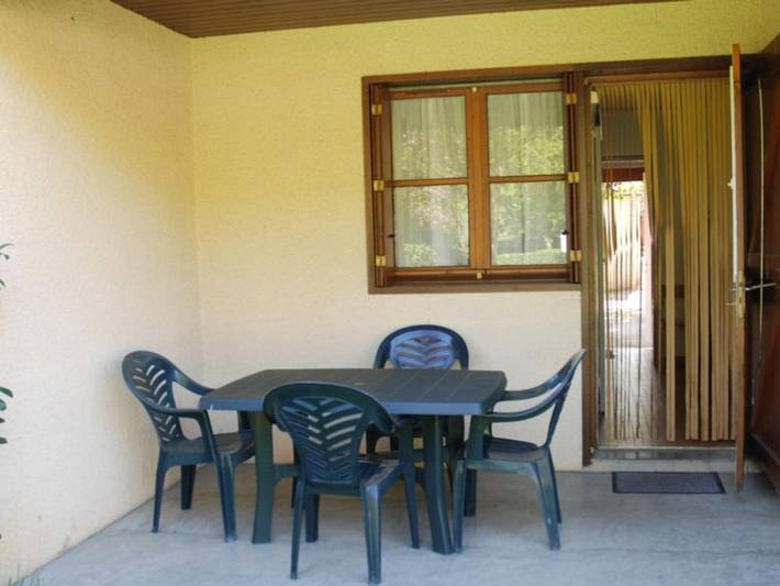 Camping pour 4 personnes, avec Terrasse et Piscine