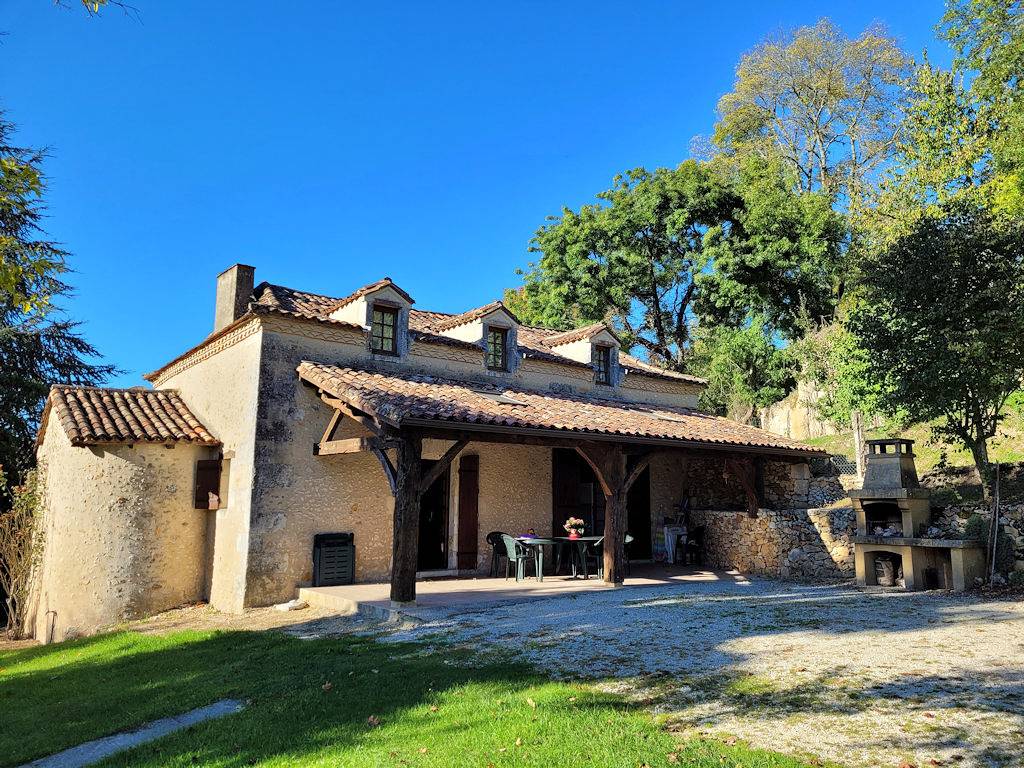 Gîte Les Genièvres in Sourzac, Périgord Blanc
